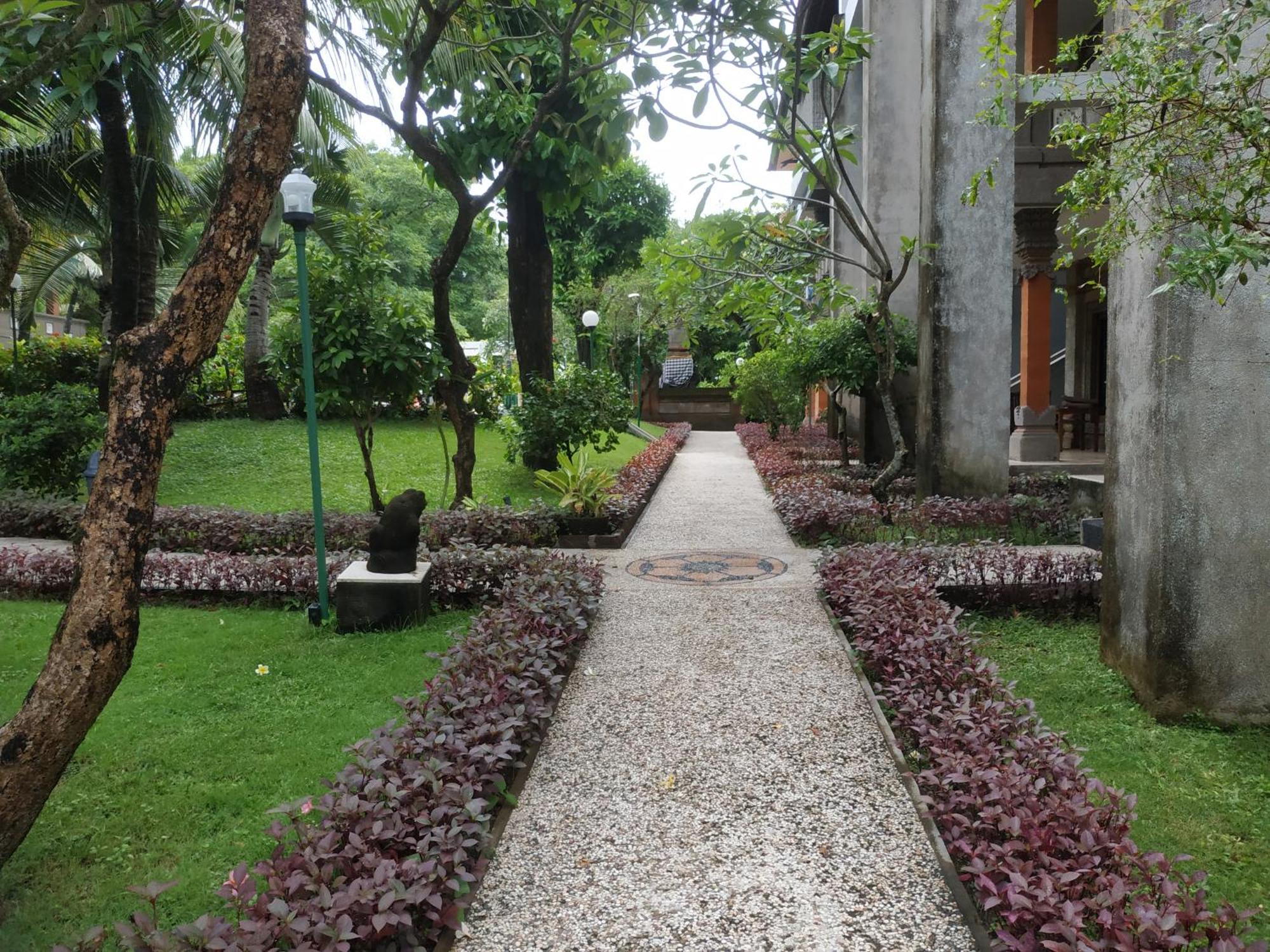 Melasti Kuta Bungalows & Spa Экстерьер фото