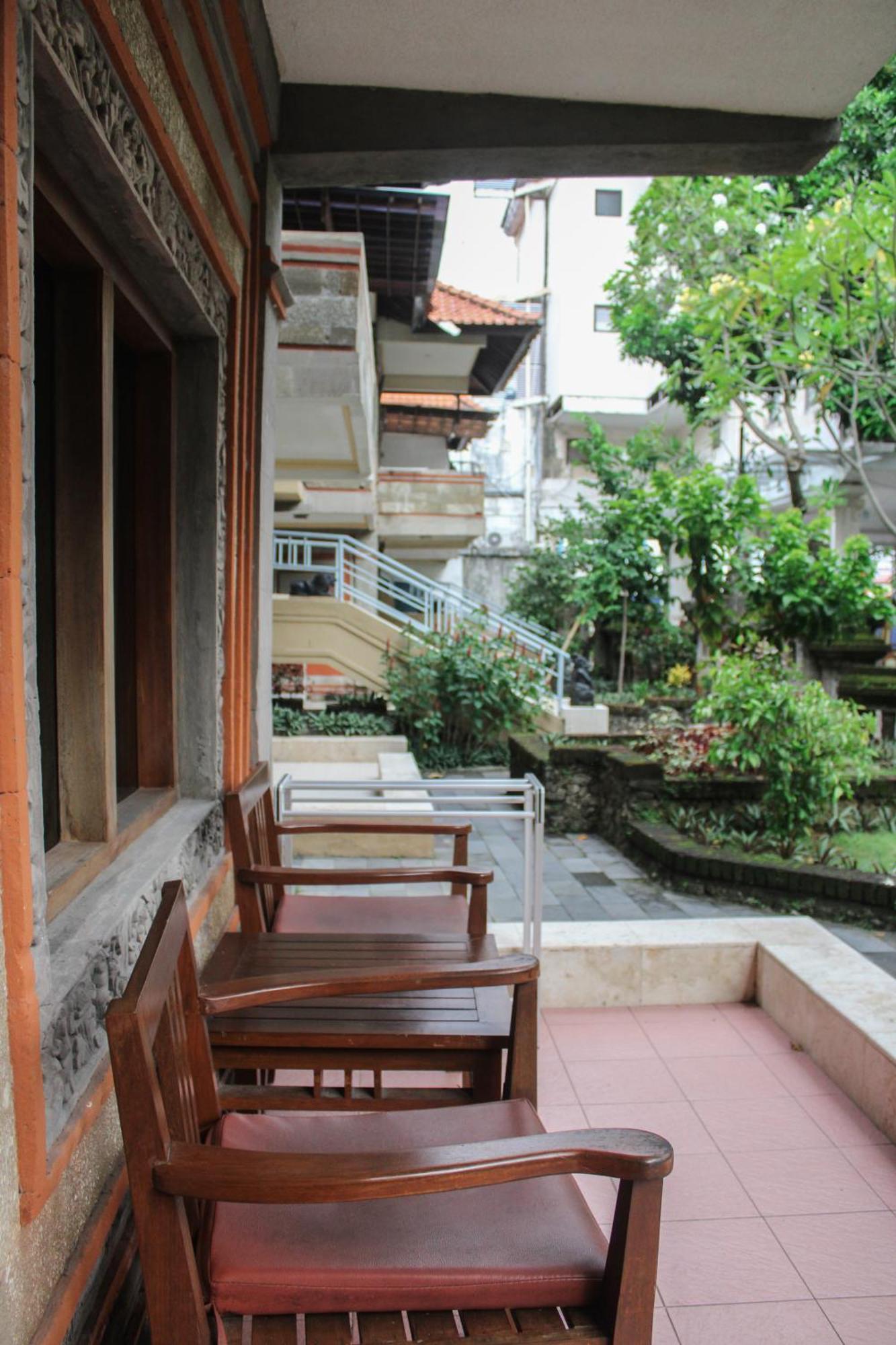 Melasti Kuta Bungalows & Spa Экстерьер фото